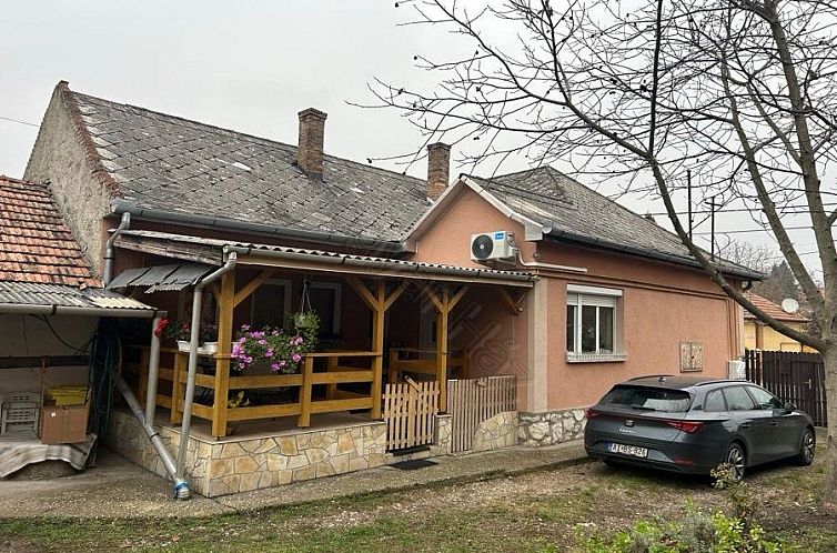 Vrijstaande woning in Eger