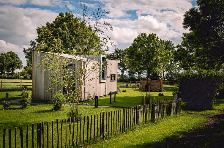Vacation home in Koudum, an idyllic stay in the Frisian lakes with a beautiful view of the green surroundings.