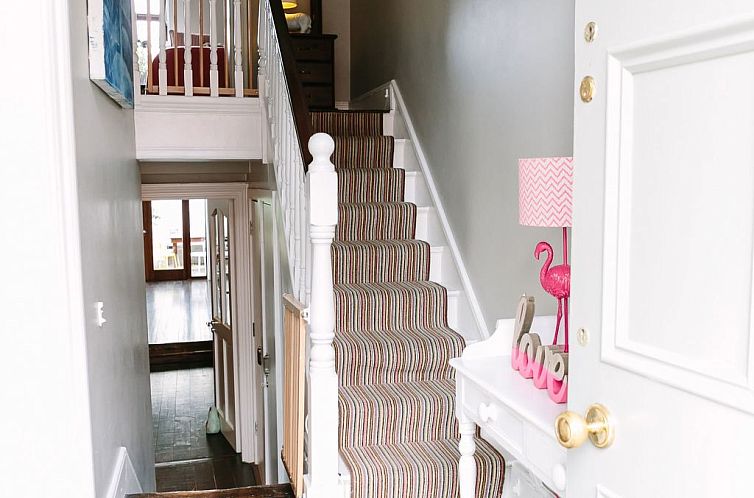 Vakantiehuis Gemütliches Haus für 10 Personen Stadt 15 Min