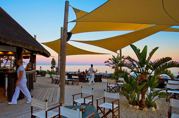 Sunset Beach Club Hotel Apartments