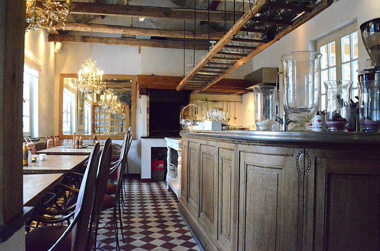 Likthuus 15