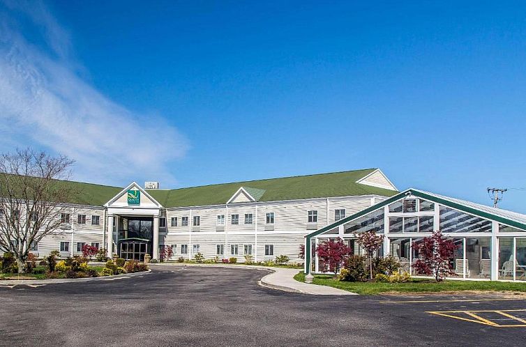 Quality Inn and Suites Newport - Middletown