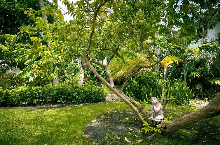 Beach Gardens