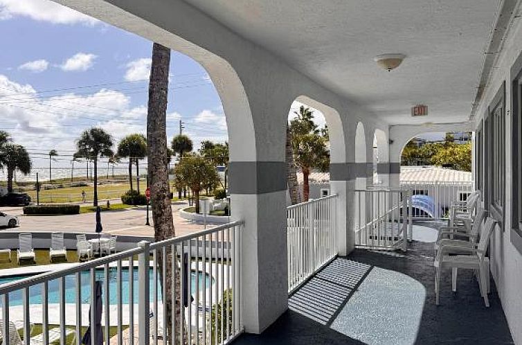 Coral Key Inn