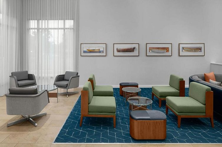 Courtyard by Marriott Fort Lauderdale East / Lauderdale-by-t