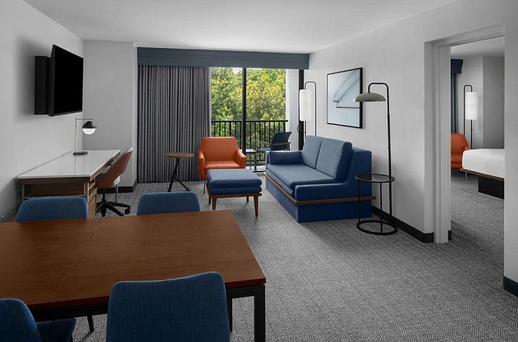 Courtyard by Marriott Fort Lauderdale East / Lauderdale-by-t