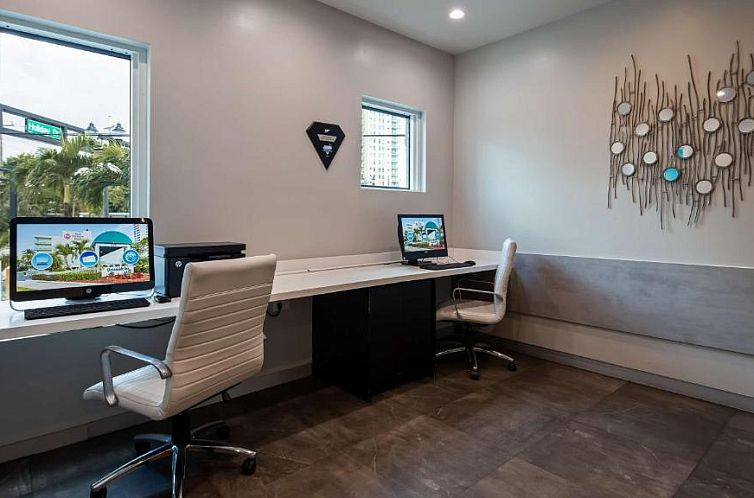 Best Western Plus Oceanside Inn