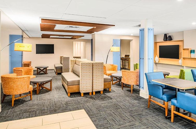 Holiday Inn Express Cruise Airport, an IHG Hotel