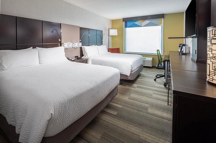 Holiday Inn Express Cruise Airport, an IHG Hotel