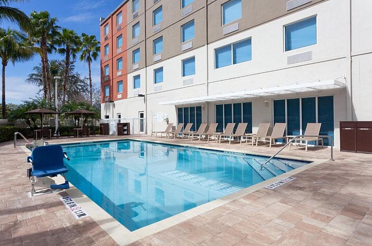 Guest house 0825457 - Apartment Florida - Holiday Inn Express Hotel & Suites Fort Lauderdale Airport/C