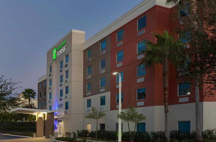 Holiday Inn Express Hotel & Suites Fort Lauderdale Airport/C