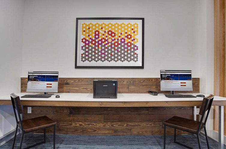 Holiday Inn Express Hotel & Suites Fort Lauderdale Airport/C