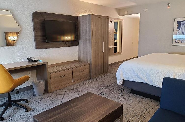 Holiday Inn Express Fort Lauderdale North - Executive Airpor