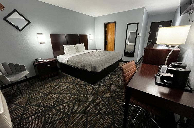 Quality Inn Grand Rapids Near Downtown