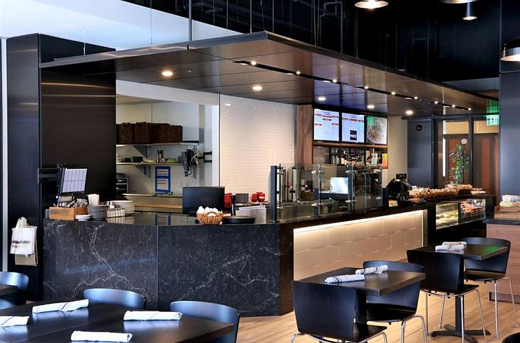 Amway Grand Plaza Hotel, Curio Collection by Hilton