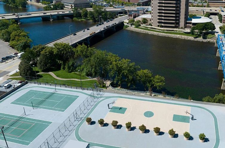 Courtyard Grand Rapids Downtown