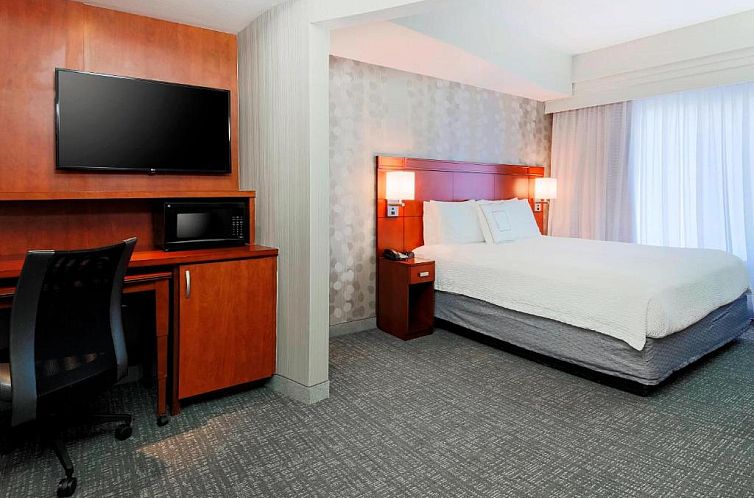 Courtyard by Marriott Dallas Arlington South