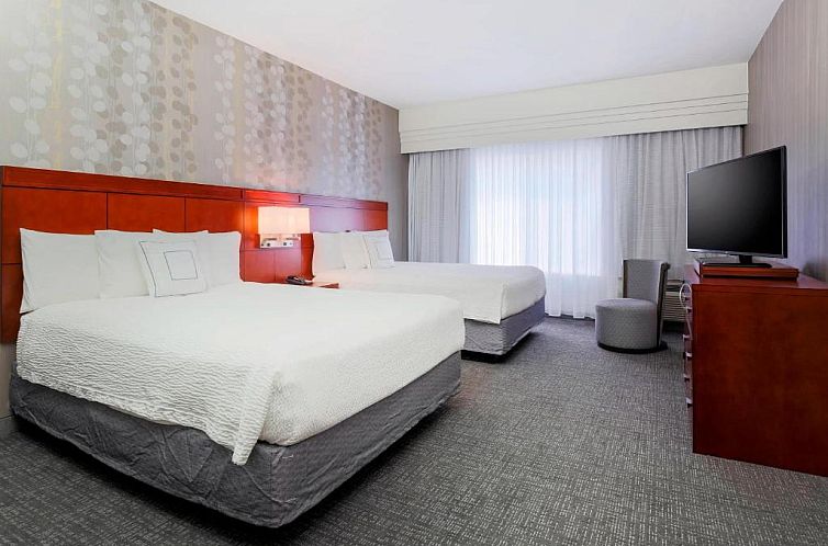 Courtyard by Marriott Dallas Arlington South