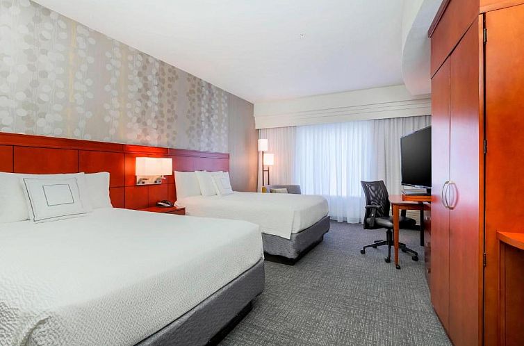 Courtyard by Marriott Dallas Arlington South