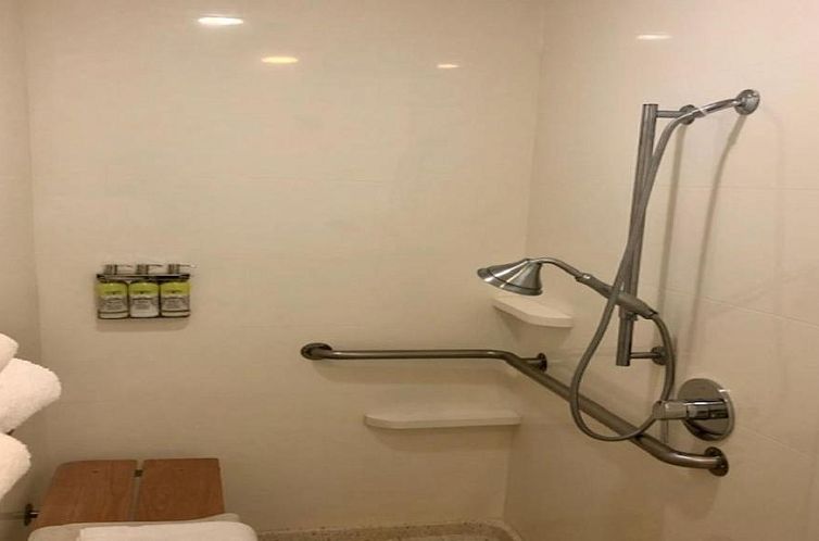 Holiday Inn Express Berkeley, an IHG Hotel