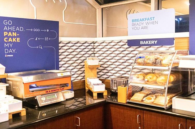 Holiday Inn Express Berkeley, an IHG Hotel