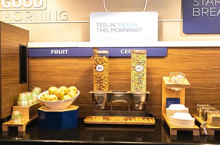 Holiday Inn Express Berkeley, an IHG Hotel