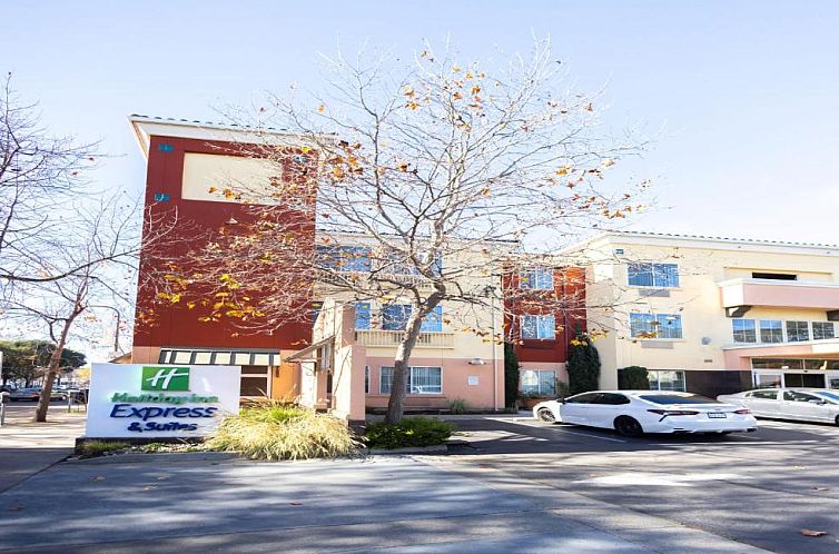 Holiday Inn Express Berkeley, an IHG Hotel