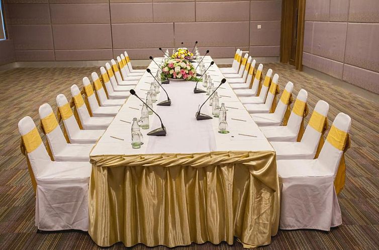 Royal Nakhara Hotel and Convention Centre