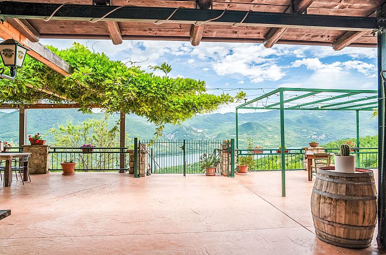 Appartement Bomba vista lago 8