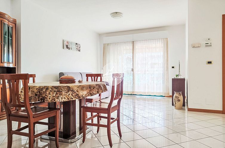Appartement Appartement in Alba Adriatica mit Terrasse