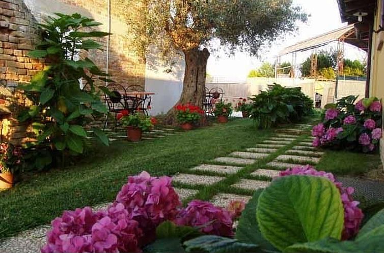Appartement in Notaresco mit Grill und Garten