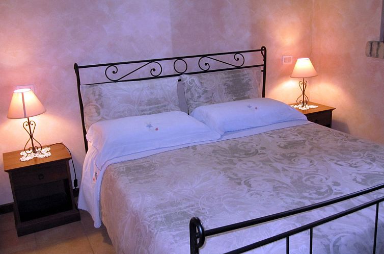 Appartement in Notaresco mit Grill und Garten