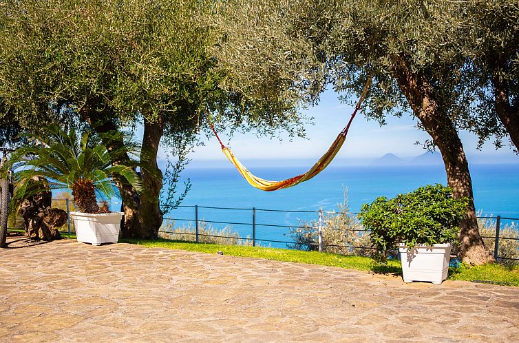 Vrijstaande woning in Capo D'orlando