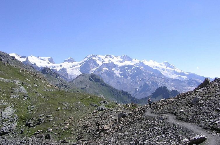 Appartement 'Lo Chalet' der Balkon über dem Matterhorntal