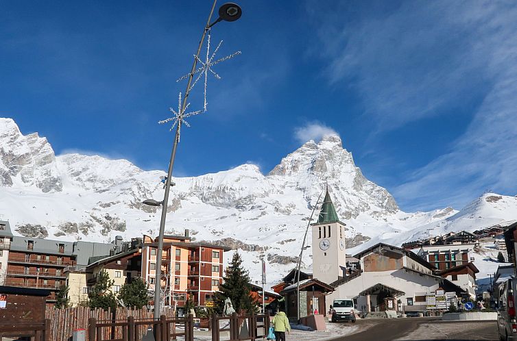 Appartement 'Lo Chalet' der Balkon über dem Matterhorntal