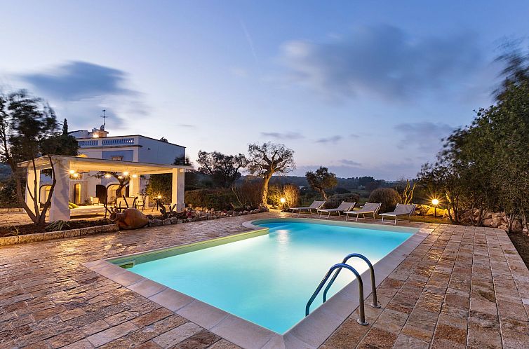 Vakantiehuis Antike Villa mit privatem Pool, Spa und türkis