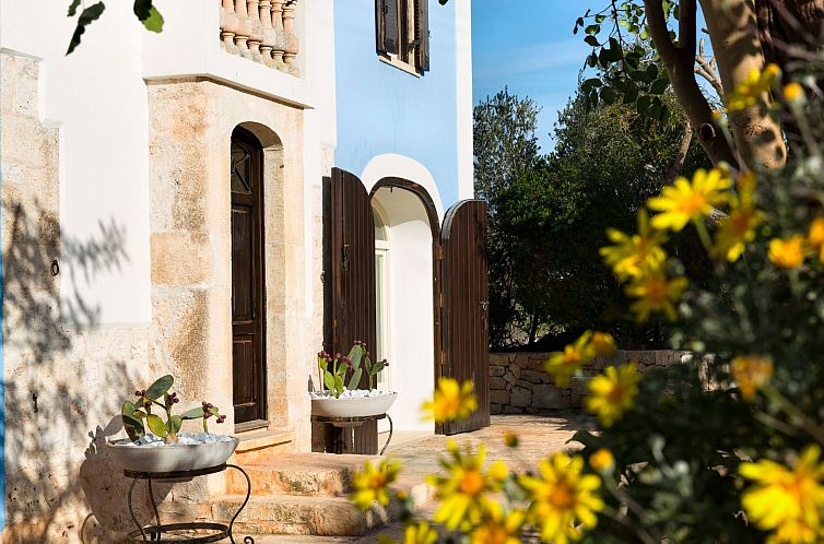 Vakantiehuis Antike Villa mit privatem Pool, Spa und türkis