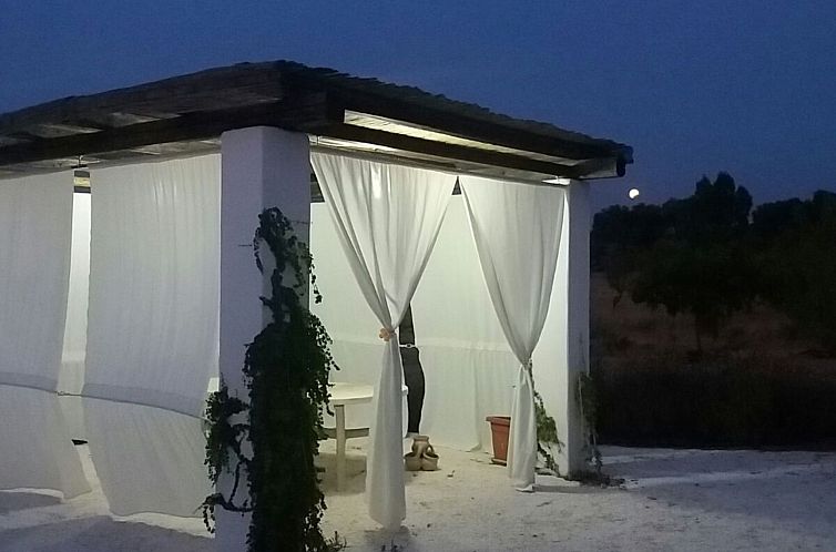 Appartement Trullo 'Vallegna' mit privatem Garten und Grill