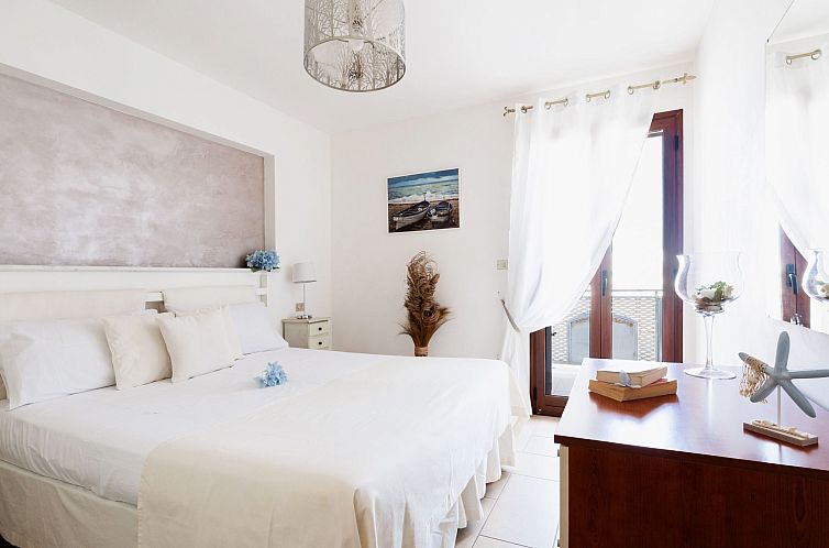 Appartement Flaches Meer aus Kiefernholz