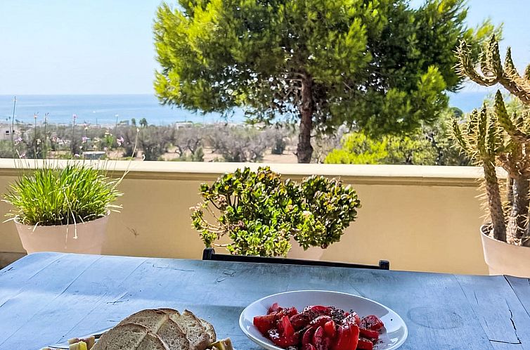 Guest house 08511307 - Apartment Apulia / Puglia - Appartement SilviaAmare: Sea view in the Maldives of Salento
