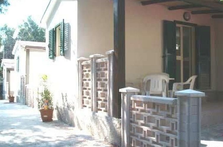 Appartement Orchideen-Ferienwohnung mit überdachter Veranda