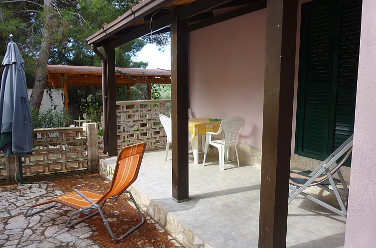 Appartement Orchideen-Ferienwohnung mit überdachter Veranda