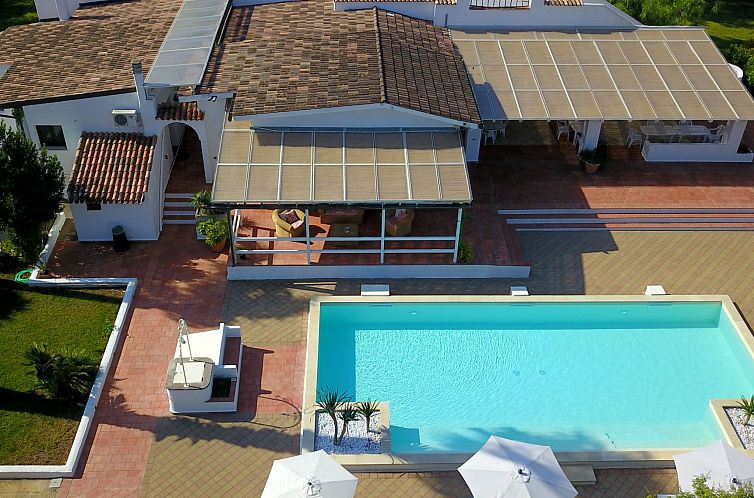 Vakantiehuis Landgut "Villa Vetti