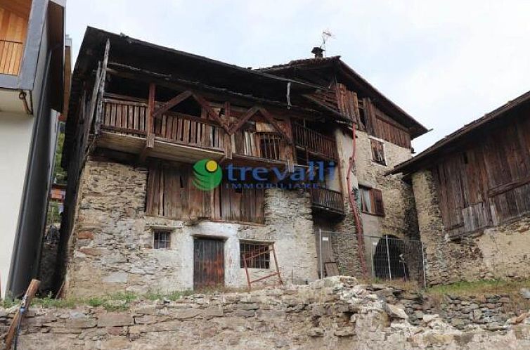 Vrijstaande woning in Malè