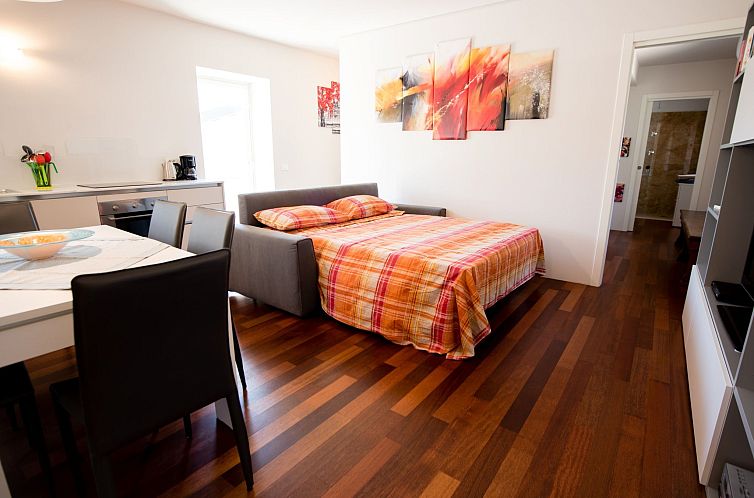 Appartement Anwesen mit Garten, Grill und Terrasse