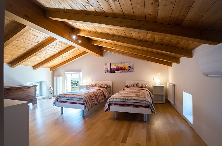 Appartement Anwesen mit Garten, Grill und Terrasse