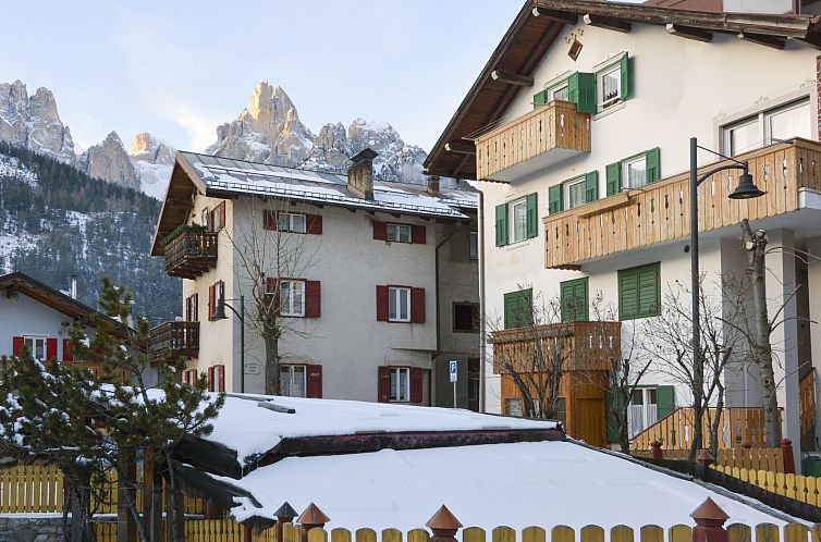 Guest house 0874102 - Apartment Dolomites - Appartement Deluca