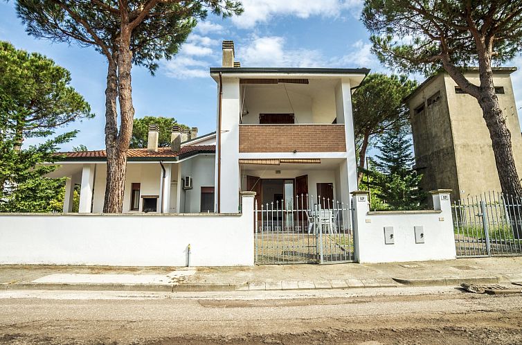 Unterkunft 0880106 - Ferienhaus Emilia Romagna - Vakantiehuis Haus in Lido Di Volano mit Terrasse, Garten und