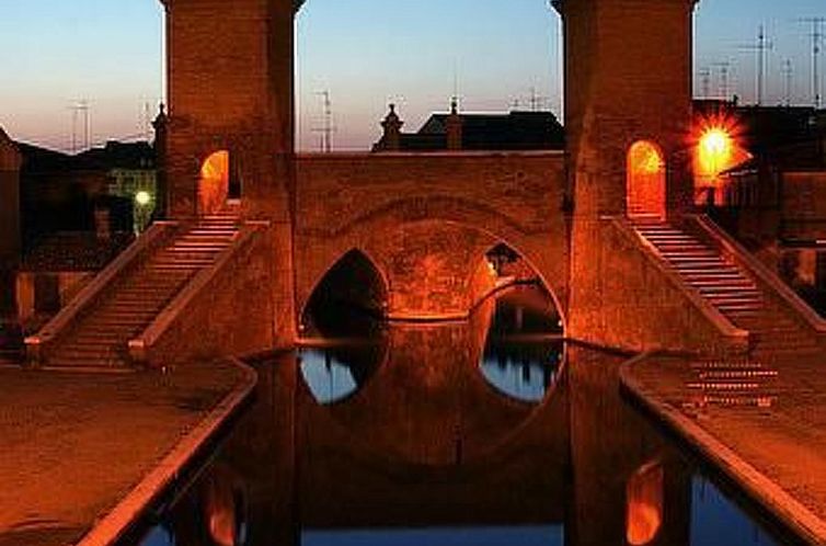 Vakantiehuis Chalet, Terrasse mit Kamin, privater Garten