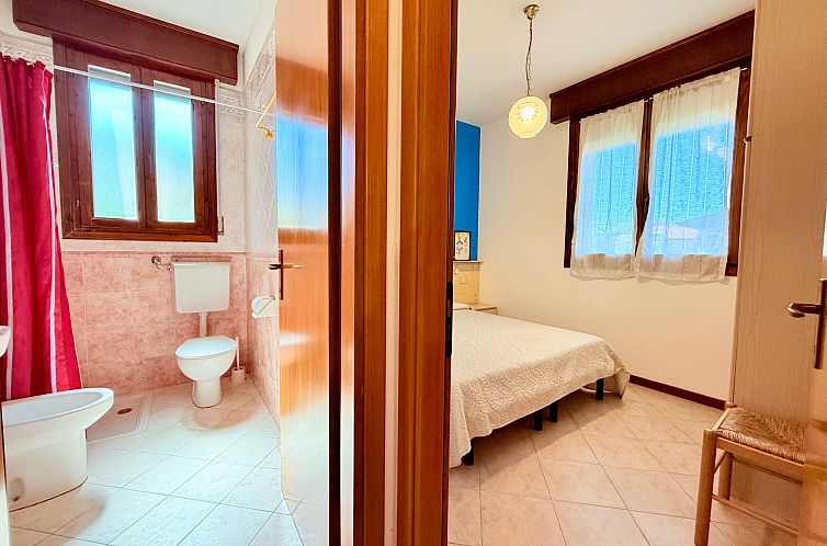 Vakantiehuis Chalet, Terrasse mit Kamin, privater Garten